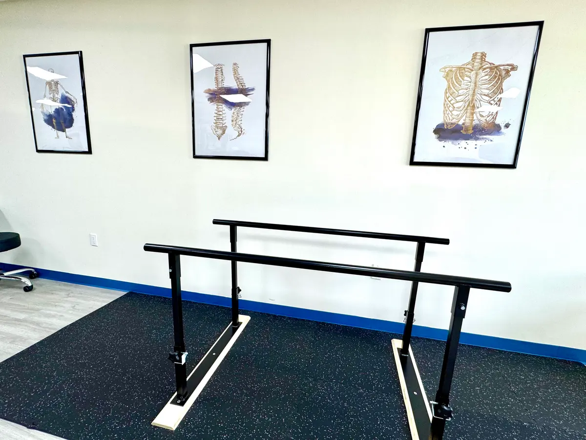 Therapy Equipment with Parallel Bars